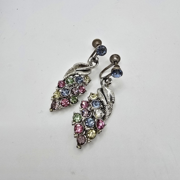 Star Jewelry - Vintage Multicolor Stones In Silver Tone Screw-back Earrings